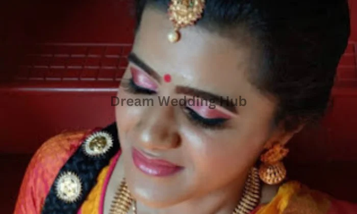 Rm Sushma makeup artist